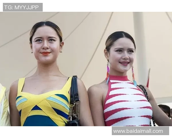 她曾代表我国夺世锦赛亚军,后嫁去美国,42岁为白人老公生双胞胎